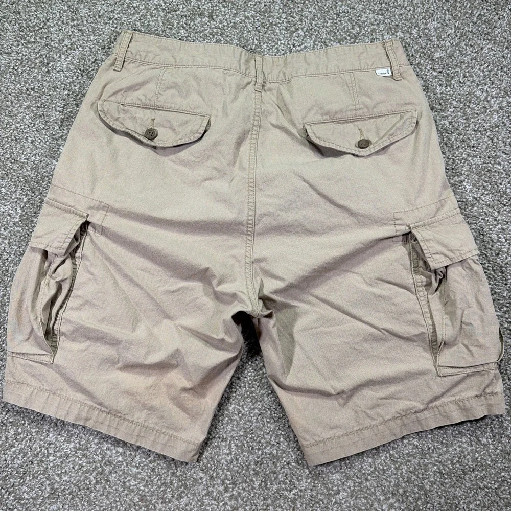 Vintage Levis Men Cargo Shorts W34 Tan Khaki Cotton Relaxed Multi Pocket Utility